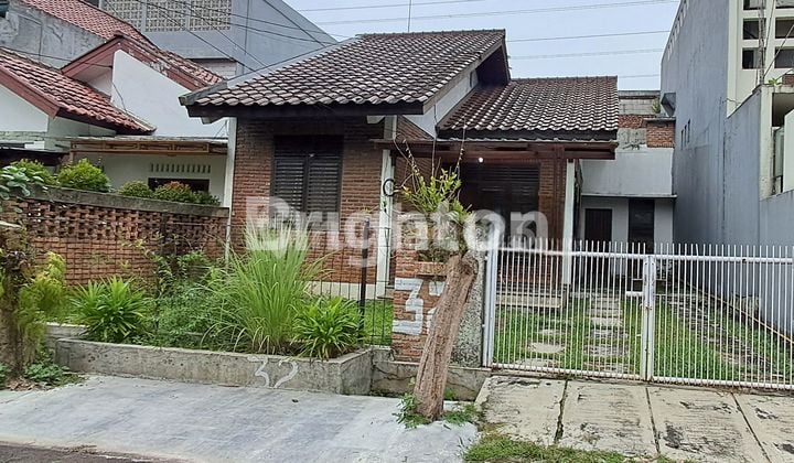 RUMAH ASRI NYAMAN LOKASI STRATEGIS DI PANDURAYA