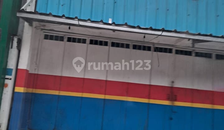 Cheap 1-Story Shop House on the Side of Sukahati Main Road, Cibinong