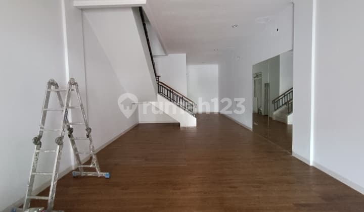Ruko Disewakan Siap Usaha 3 LT - Graha Boulevard Gading Serpong