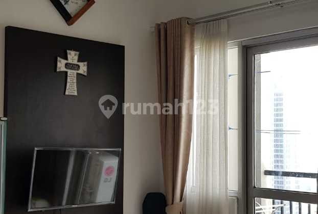 Penthouse Maple Park Kemayoran-94 M2, View Laut&Kolam, Siap Huni