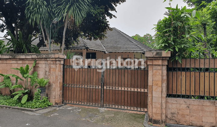 Rumah Asri di Jl. Puri Mutiara III, Cipete, Jakarta Selatan
