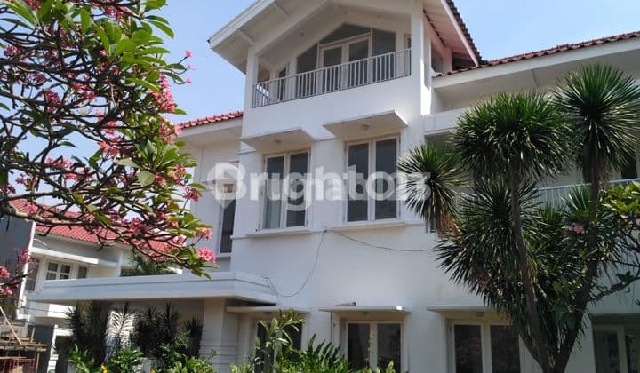 TURUN HARGA SEWA - RUMAH MEWAH DI JL. PURI MUTIARA