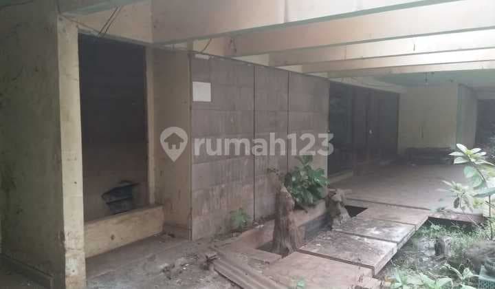 Rumah Tua di Kemang, Jakarta Selatan, 2 Kavling Bersebelahan
