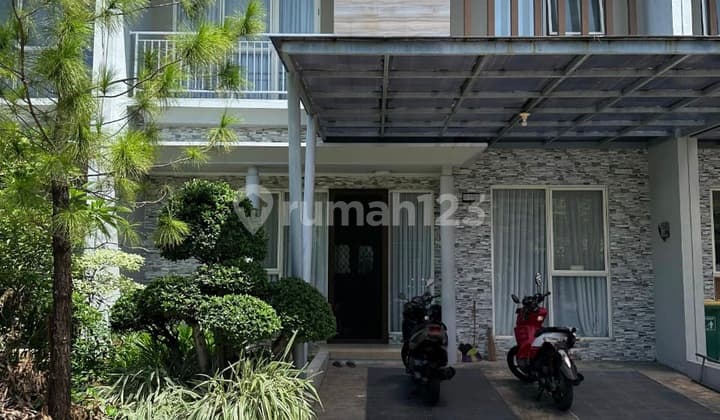 Rumah Modern dan Eksklusif, Siap Huni di Jakarta Timur