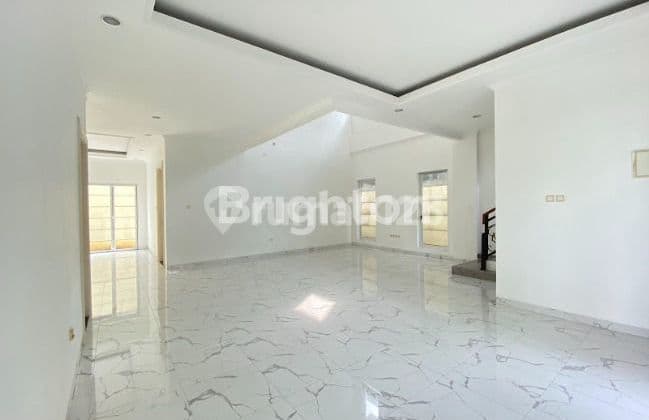 RUMAH MEWAH 2 LANTAI