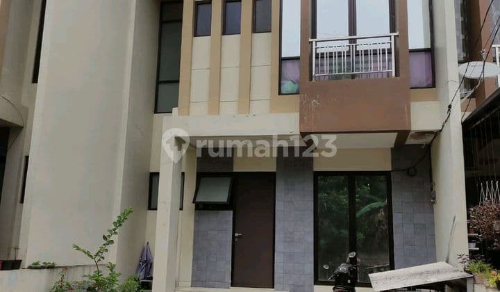 Rumah Minimalis Strategis di Pamulang, Dekat Pamulang Square