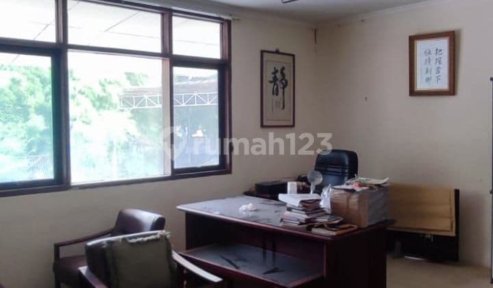 Di jual Rumah di Sinar budi raya SHM Bagus hadap Timur jual murah jual cepat 6 bedroom cocok bangun kost gudang dan lain lain