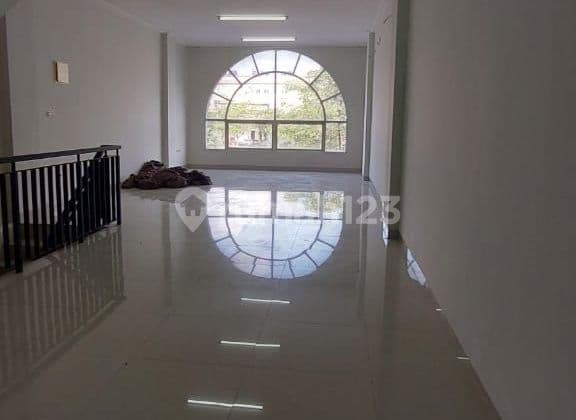 Di Jual Ruko Gandeng Golf Island Ruko di Rbbb 135 M 4 Lantai Ruko Ramai Rapih Siap Pakai Termurah Hadap Jalan