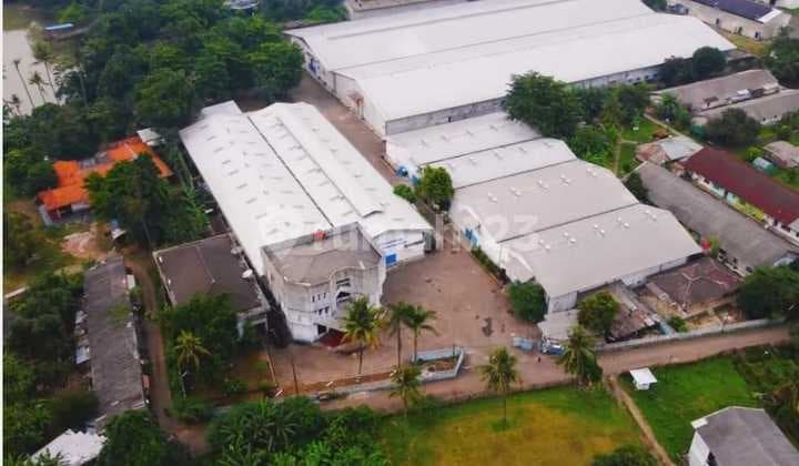 Warehouse for Rent with Industrial Permit, Land Area 2 Hectares, Building Area 12,000 sqm, Can Accommodate 40ft Containers, Cheapest, Ready to Use, Minimum 3-Year Lease.