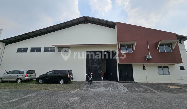 Di Jual Gudang 875 m SHM Bagus Siap Pakai Gudang Jatake Termurah Jual Rugi Akses Kontener 40 Feet Listrik Sudah Besar Ada Office