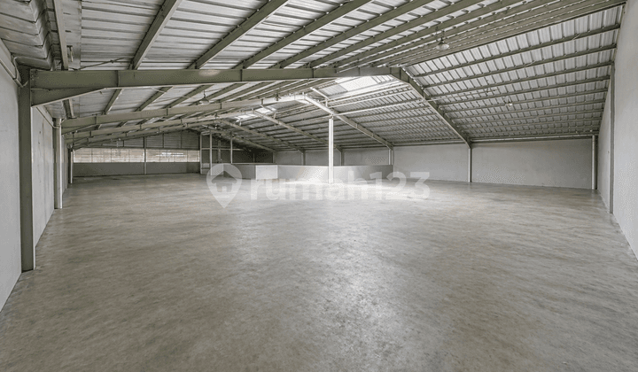 For Rent: Cheapest Ready-to-Use Warehouse in DKI Cipondoh Block, 40Ft Container Access, Flood-Free, Ready to Use, Suitable for Non-Waste Industry