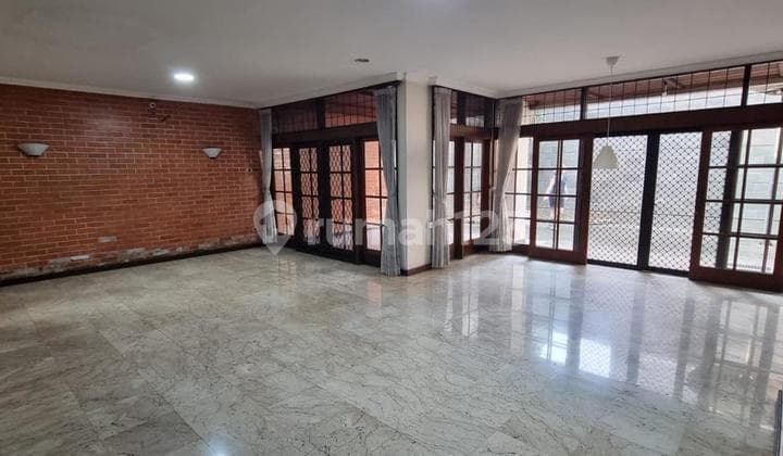 Luxurious 2-Story House in Taman Aries, Kembangan Meruya, West Jakarta