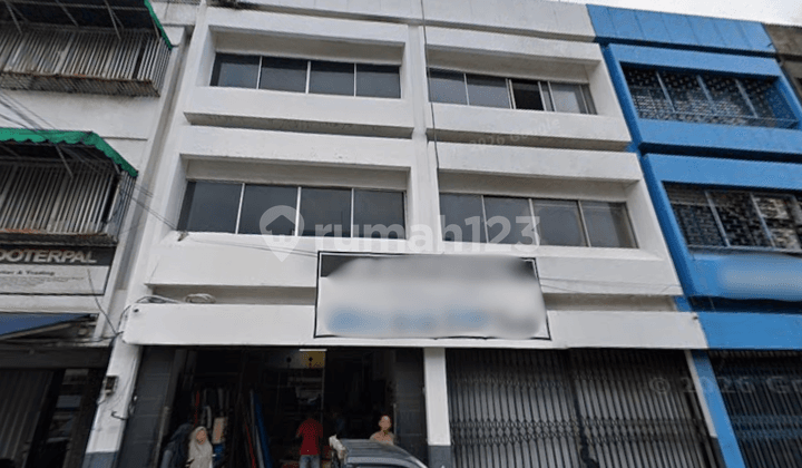 Ruko Gandeng 3 Lantai di Jalan Cengkeh 200M ke MRT & Stasiun Kota