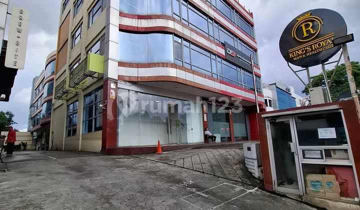 5-Storey Shop House, 8m Wide, Near Siloam, Includes Elevator