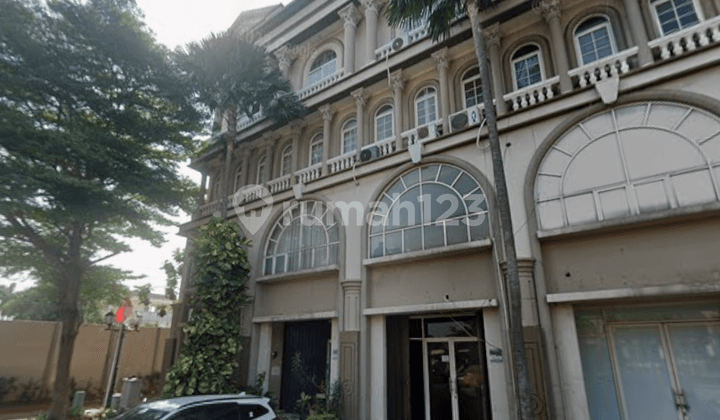 Ruko 3,5 Lantai Sedayu Square Furnished Hadap Jalan