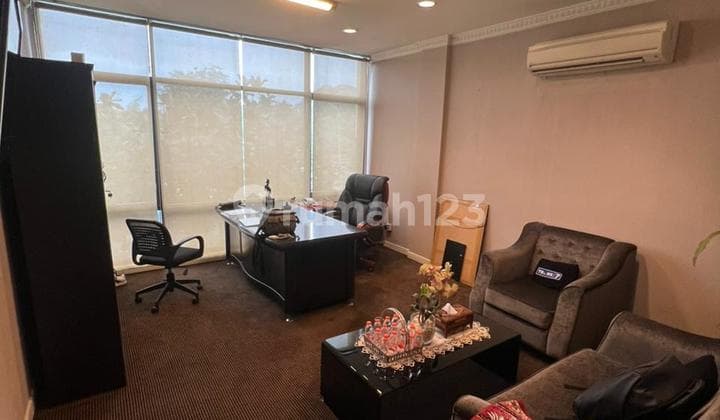 Dijual Ruko Furnished di Jatiwaringin Juncion Jakarta