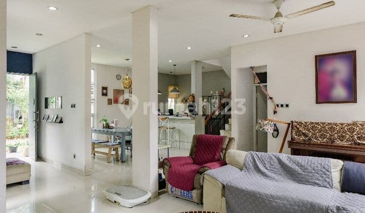 Rumah 2lt Hoek Siap Huni Lokasi Strategis Di Bsd City