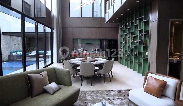 Rumah Mewah 3 lantai di Cluster Layton at NavaPark BSD City