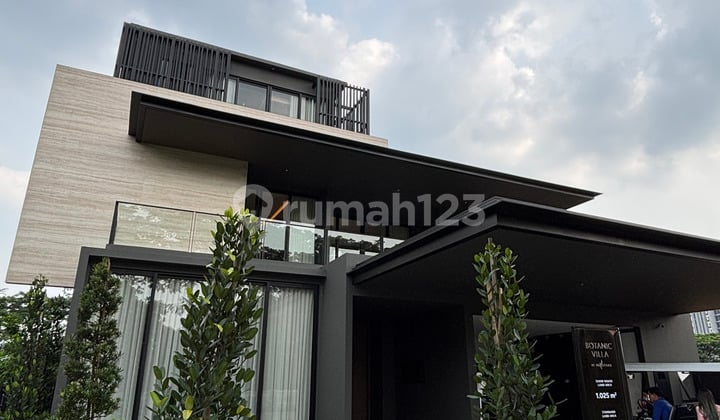 Botanic Villa By Navapark dengan private Lift, Lokasi Nyaman dan Asri