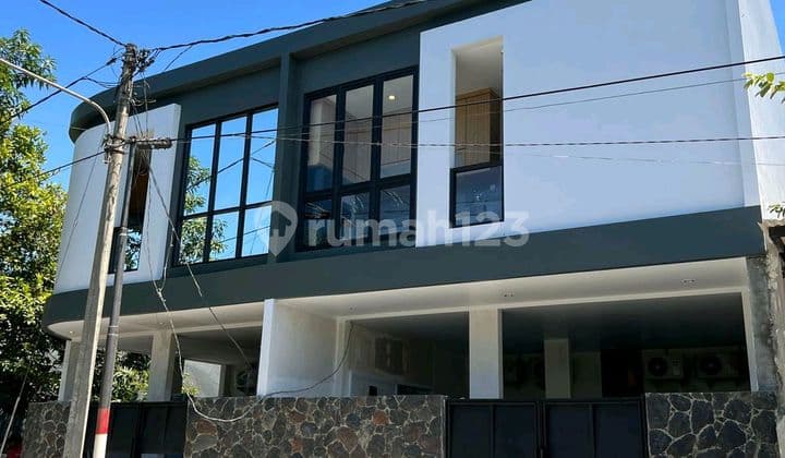 Rumah Kost Permata Safira Regency Kost di Wiyung 96.0 m² SHM