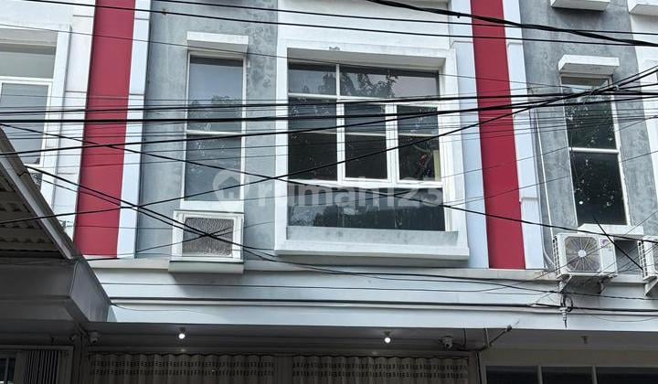 Shop house on Raya Dharmahusada Indah