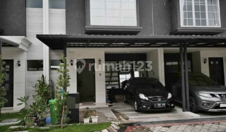 House at Wisata Bukit Mas