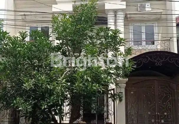 RUMAH DI BABATAN PRATAMA NOL JALAN PERUMAHAN