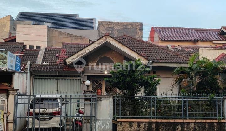 Rumah LT 200 Hadap Timur 15 Mnt ke Mall Paradise Walk Serpong J-45753