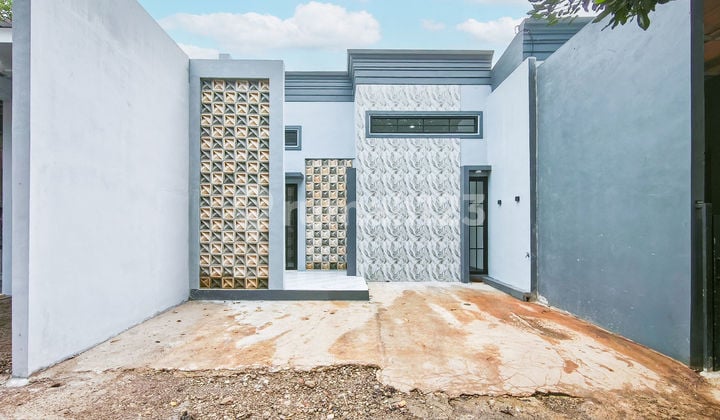 Rumah 8 Menit ke Mall Ciputra Cibubur SHM Dibantu KPR J-41799