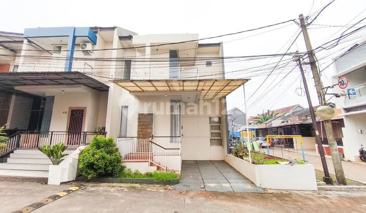Rumah Hook 2 Lantai 11 Menit ke Gerbang Tol Jatiwarna 1 Siap KPR J47361