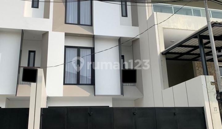 Rumah Baru SHM di Pluit, Jakarta Utara