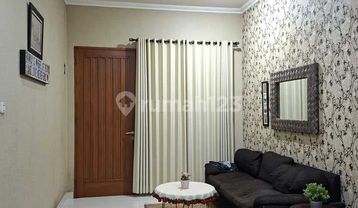 Rumah 2 Lantai Siap Huni di Cluster Graha Raya Dekat Transmart Graha
