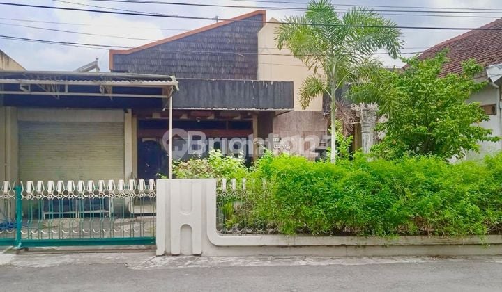 RUMAH BESAR LOKASI PREMIUM JUAL DIBAWAH HARGA PASAR