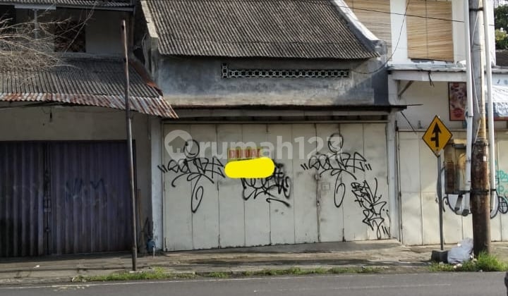 Dijual Tempat Usaha Strategis - Pinggir Jalan Raya Re Martadinata, Jogja