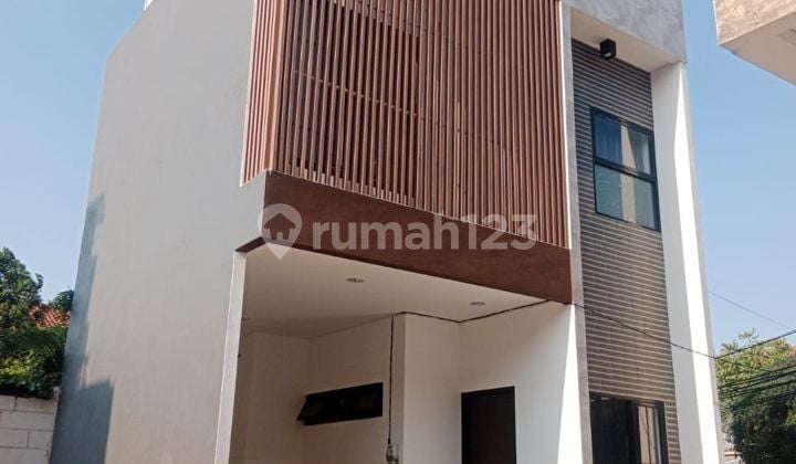 Ruma 700 Jutaan 2 Lantai Di Utan Kayu Matraman Jakarta Timur