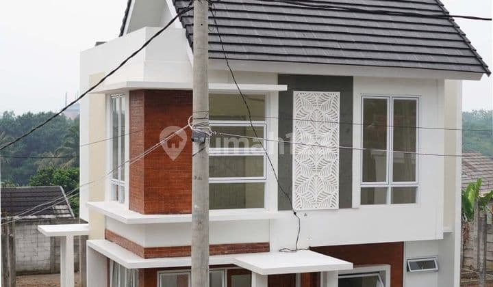 RUMAH 2 LANTAI DI CIBINONG POSISI HOOK