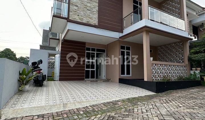 RUMAH 2 LANTAI PLUS ROOFTOP SIAP HUNI DI CIBUBUR CIRACAS JAKARTA TIMUR