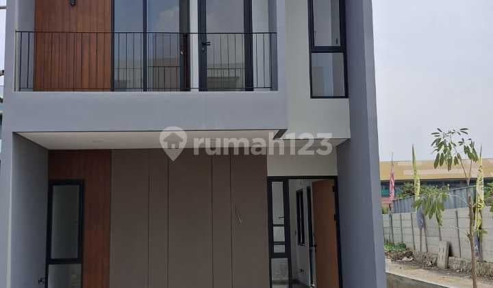 Two-Story House Eligible for Sharia Mortgage Near Summarecon Bekasi