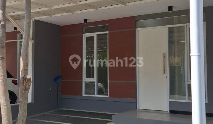 Rumah Siap Huni di Komplek Taman Kopo Indah V dekat Tol Margaasih