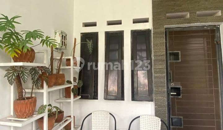 Rumah 2 Lantai di Komplek Taman Kopo Indah 3 blok Favorit