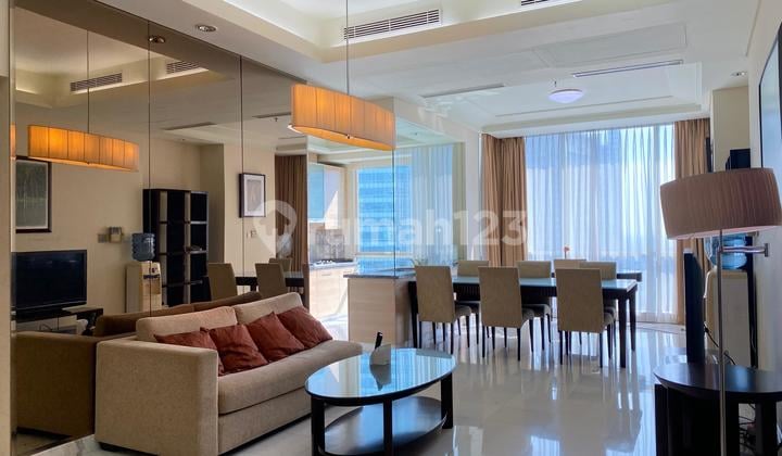 Disewakan Luxury Apartment The Peak Sudirman Jakarta Selatan Private Lift Very Good Condition Furnished 3 Bedrooms