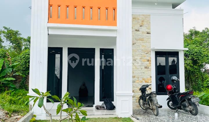 Rumah Cantik Dekat Manhattan Mall