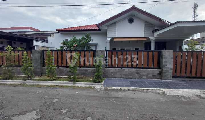 Dijual Rumah Luas Dalam Komplek Tanjung Gusta