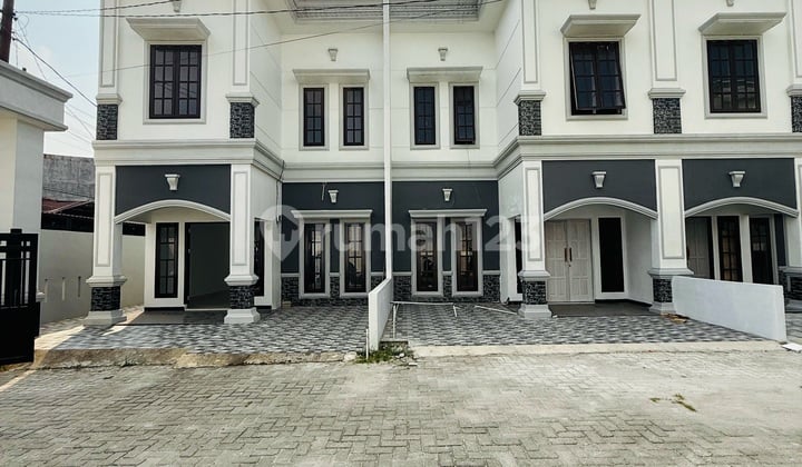 For Sale, Move-in Ready House in Setia Budi