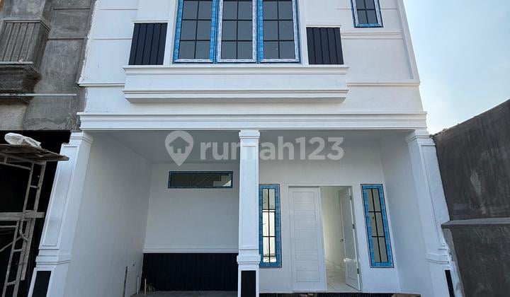 Rumah 2 Lantai Murah Dekat Kampus Uma