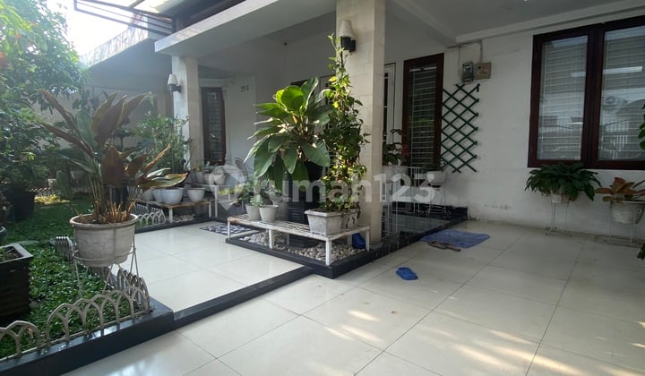 Rumah Luas Semi Furnish Komplek Pondok Surya