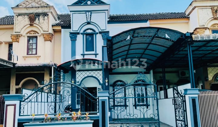 Ready-to-Occupy House on Medan Johor Roadside