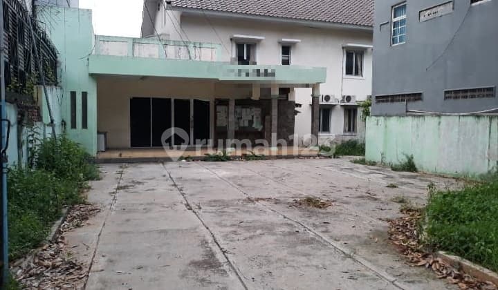 Dijual cepat Gedung butuh renov di Kelapa Dua Wetan, Ciracas, Jakarta Timur