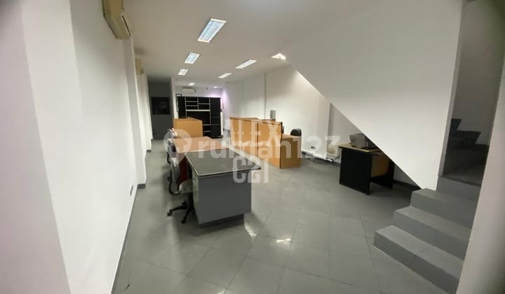 For Rent: Shop House in Petojo Area, Gambir, Central Jakarta