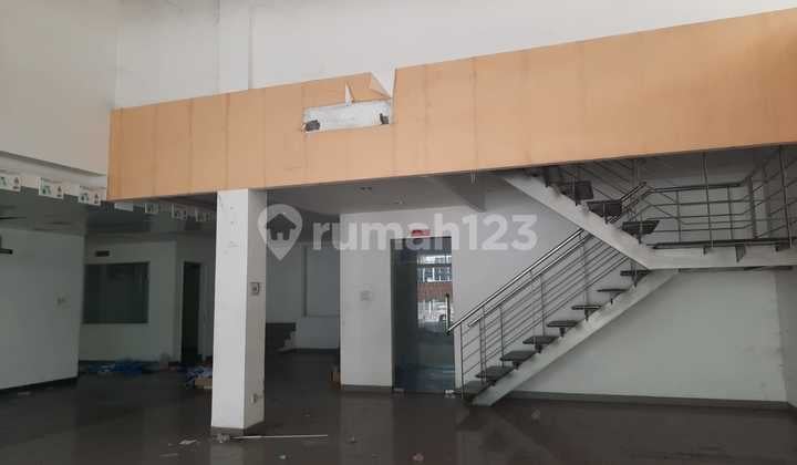 Dijual Gedung Komersial Ex Showroom Mobil Mampang 1000 Meter